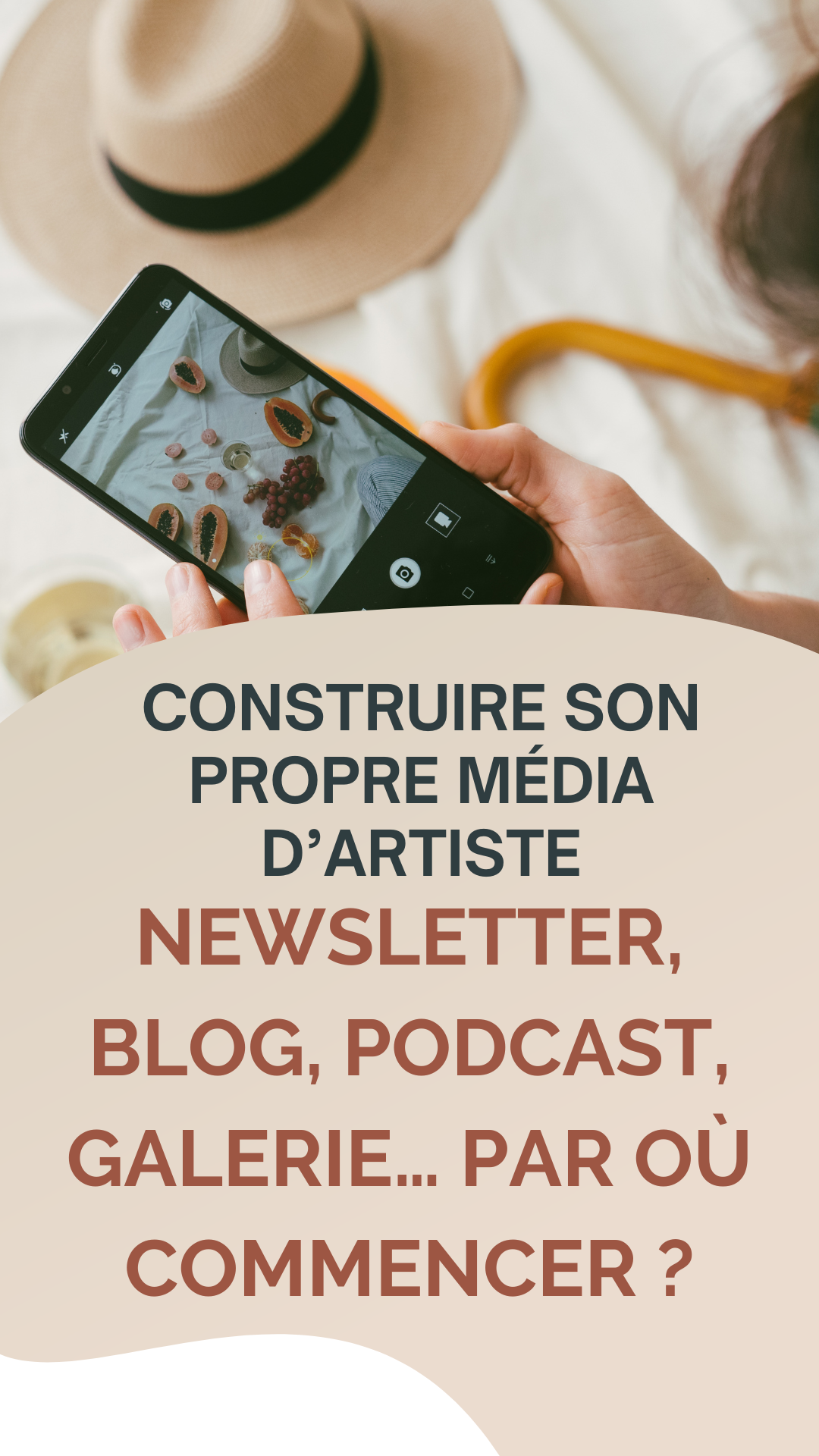 Construire son propre média d’artiste : newsletter, blog, podcast, galerie… par où commencer ?