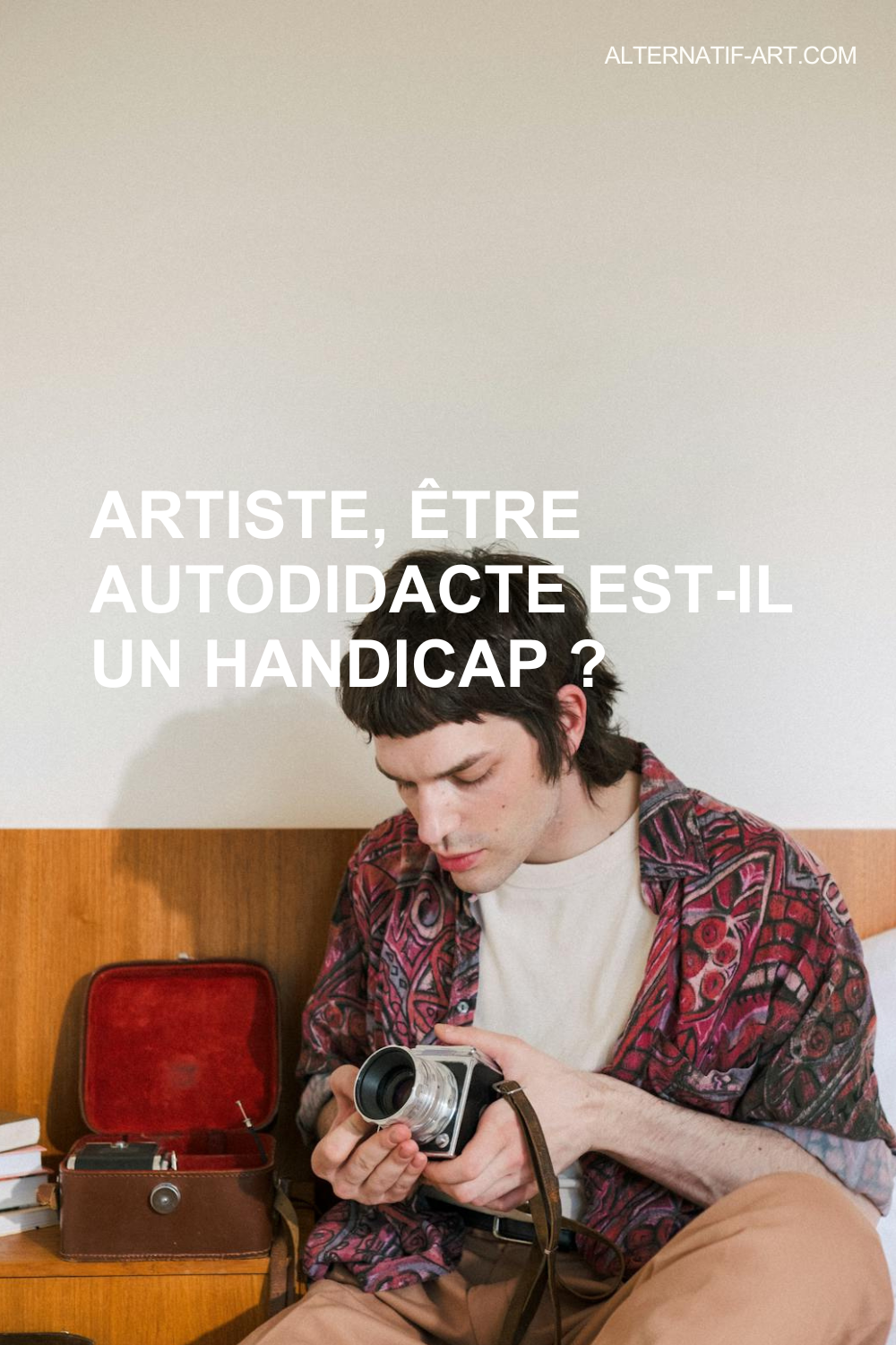 Artiste, être autodidacte est-il un handicap ?